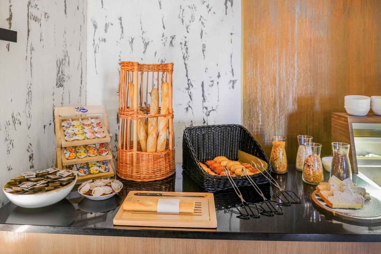 Neuchatel City Hotel Εξωτερικό φωτογραφία