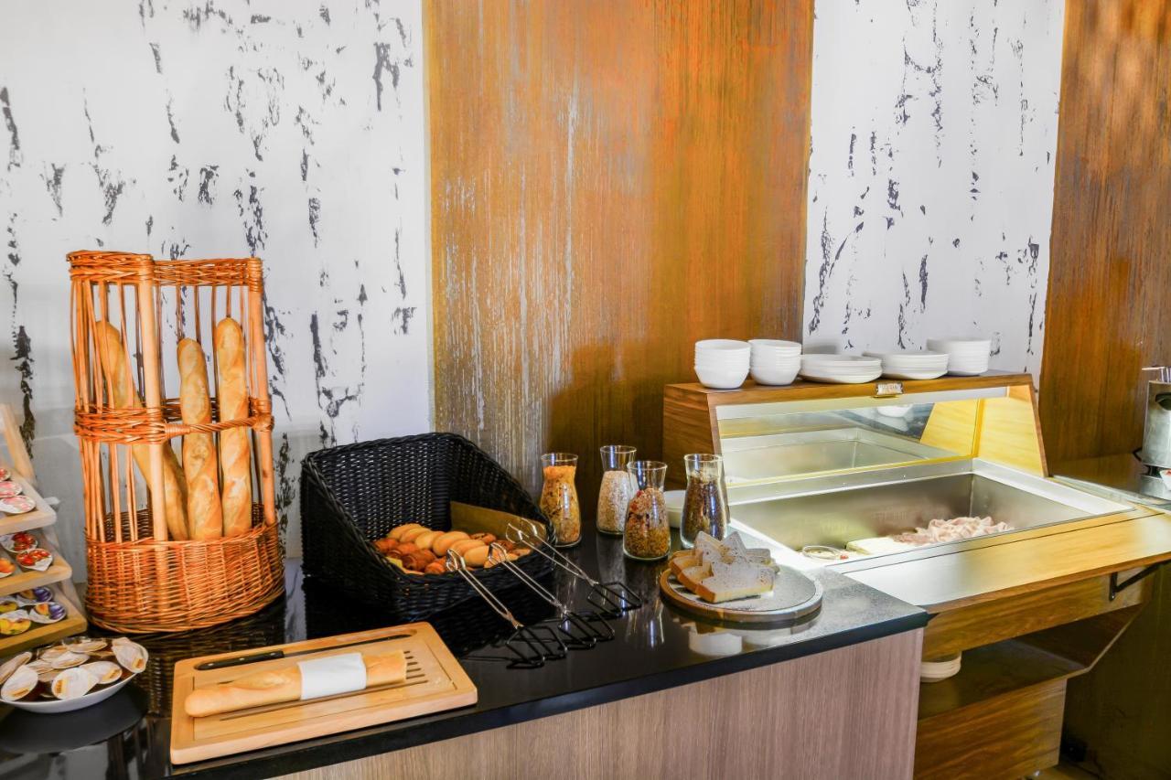 Neuchatel City Hotel Εξωτερικό φωτογραφία