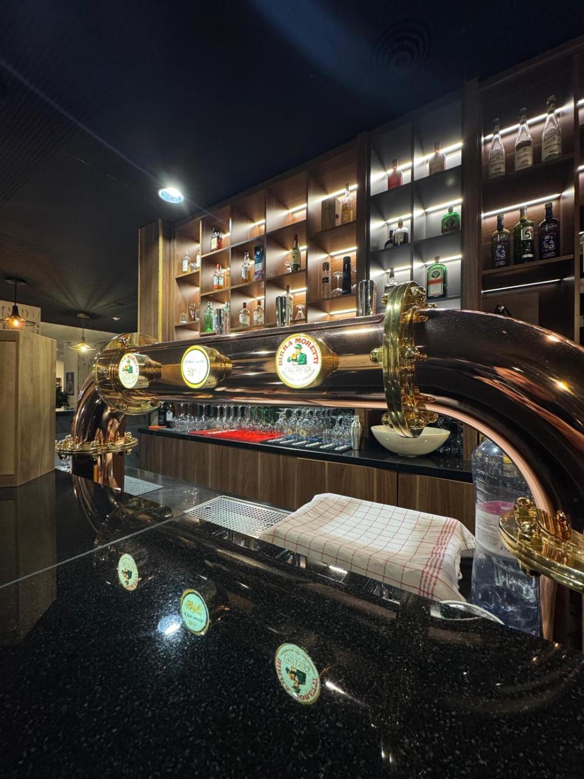 Neuchatel City Hotel Εξωτερικό φωτογραφία