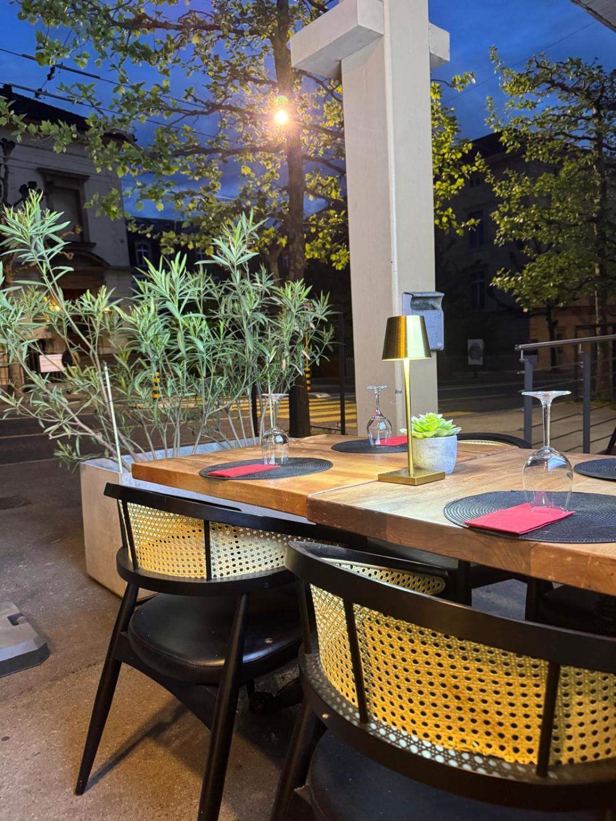Neuchatel City Hotel Εξωτερικό φωτογραφία